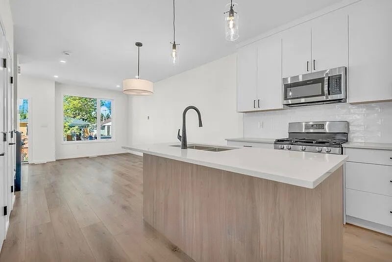 10467 159 Street Northwest - Main